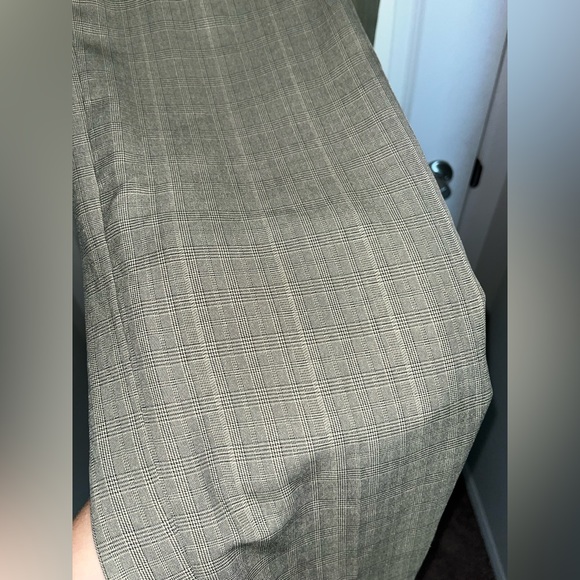 Size 4 Green Kasper Women's
Straight Leg Trouser - Picture 7 of 9